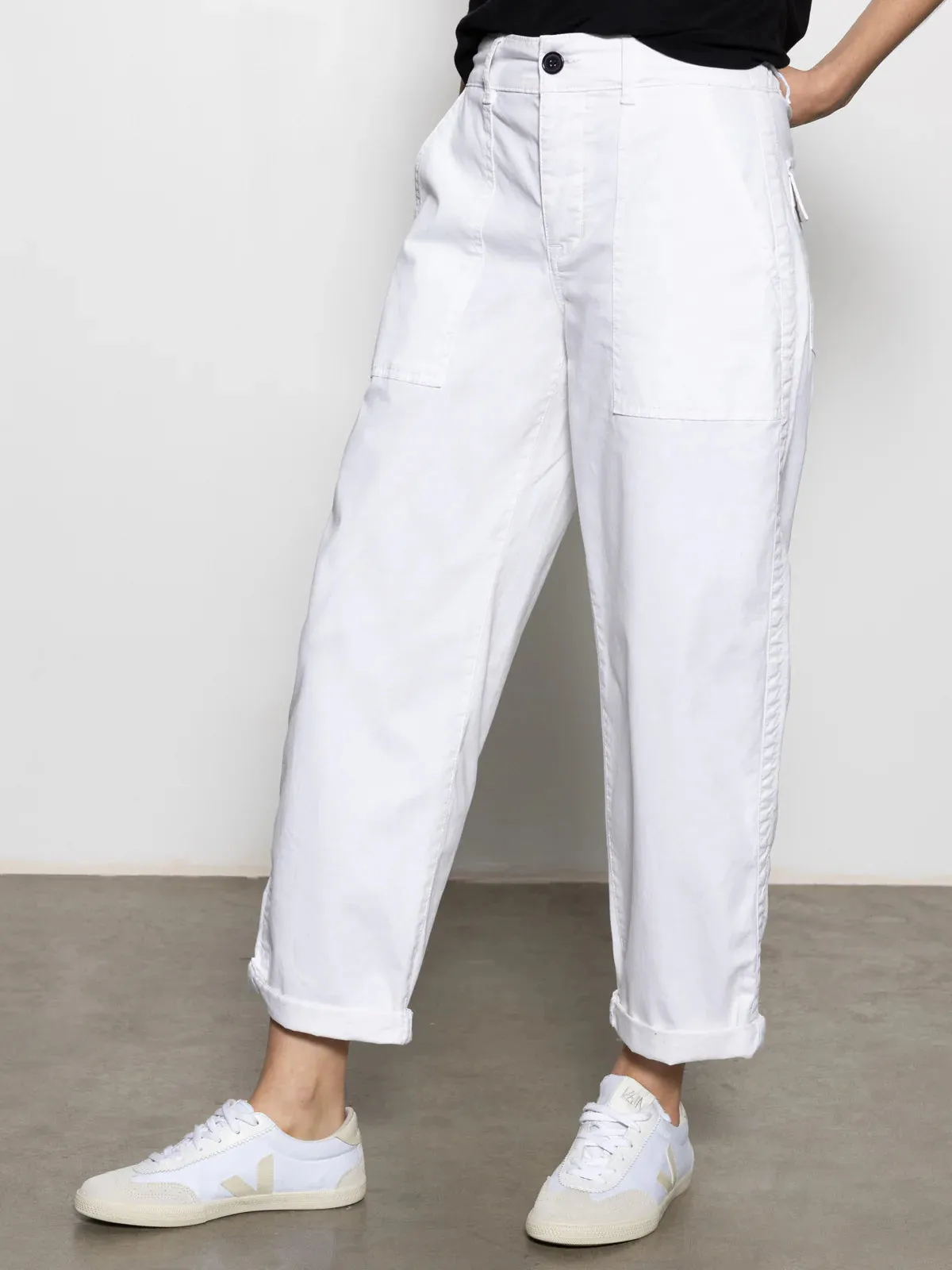 Cruiser Chino in White | Sanctuary