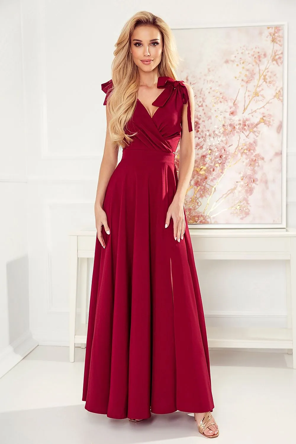 Elegant sensual slit evening dress