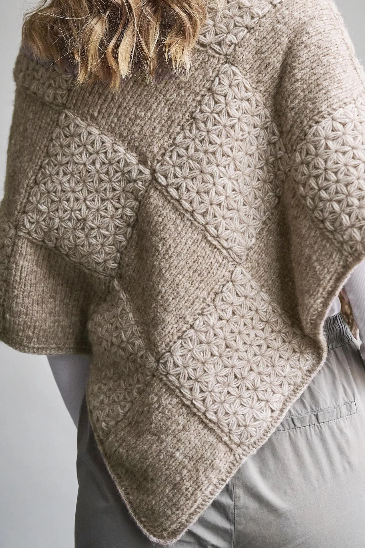 Jasmin poncho Opskrift