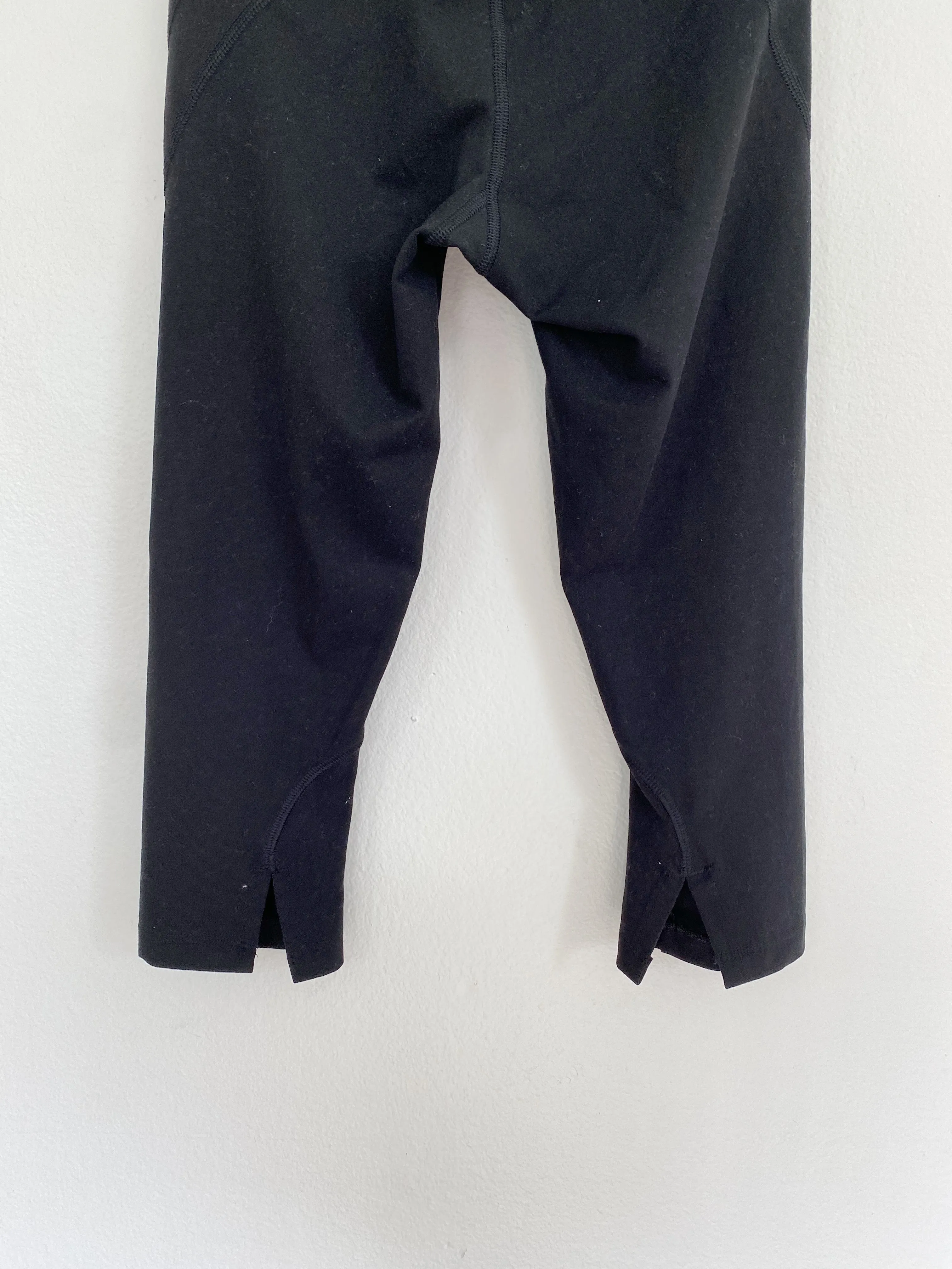 Marika Black Cropped Leggings XS
