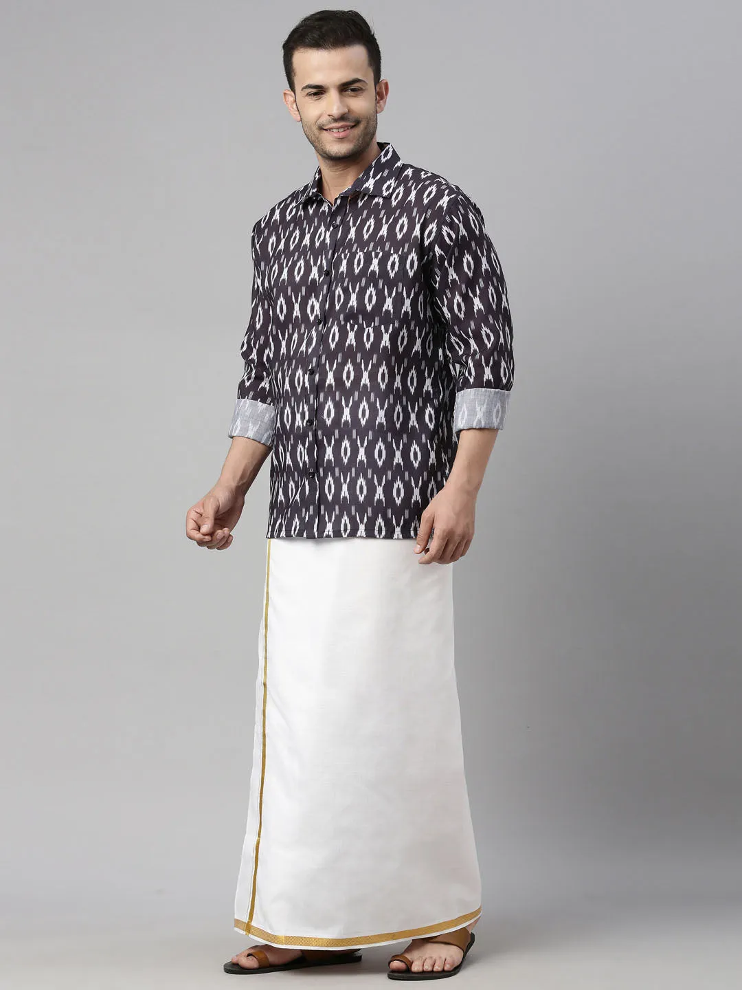 VASTRAMAY Men's Black Ikkat Print Shirt And Mundu Set