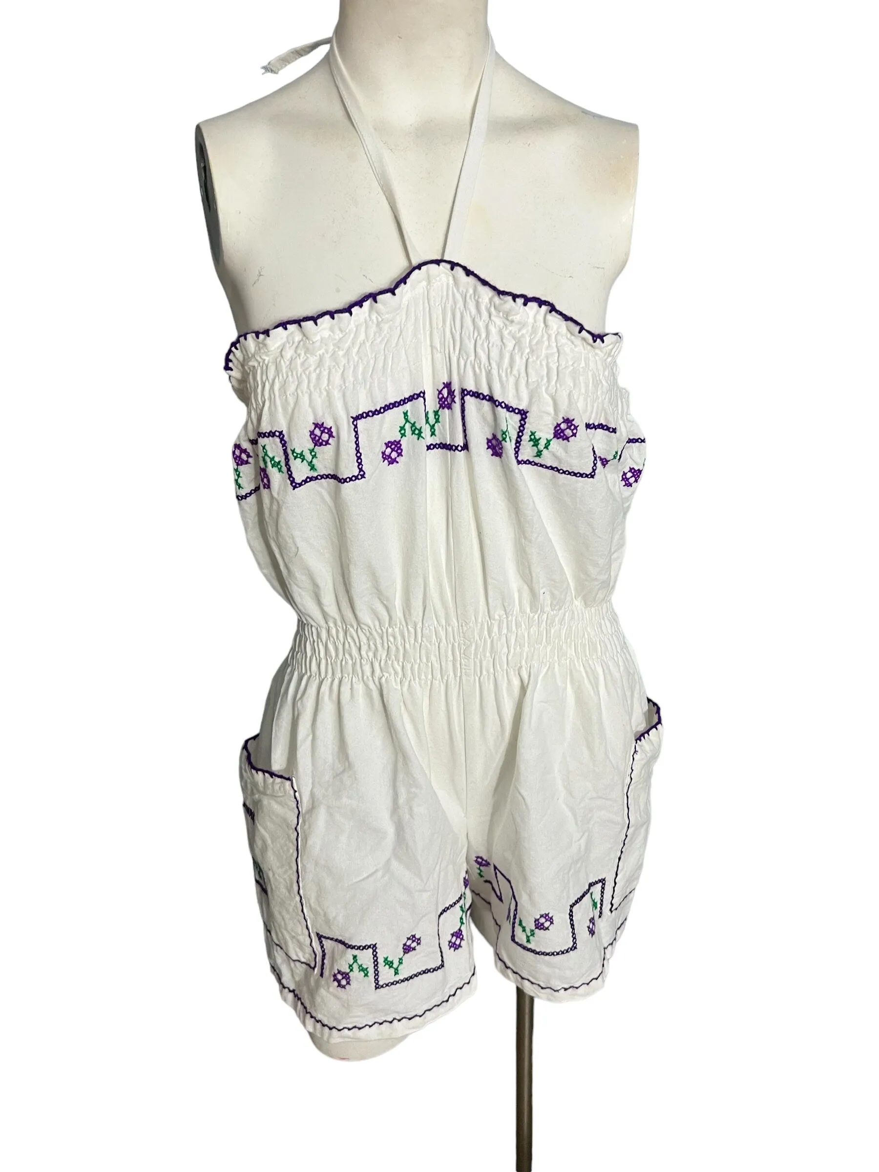 Vintage embroidered romper S